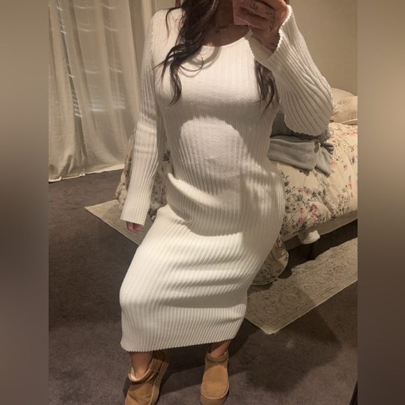 12th tribe- GWYNETH WHITE SWEATER MIDI - Picture 5 of 6